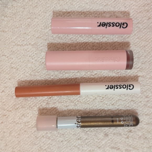 Glossier Other - Glossier set of Lipstick/eyeshadow- Skywash, Lidstar, Ultralip, G Suit